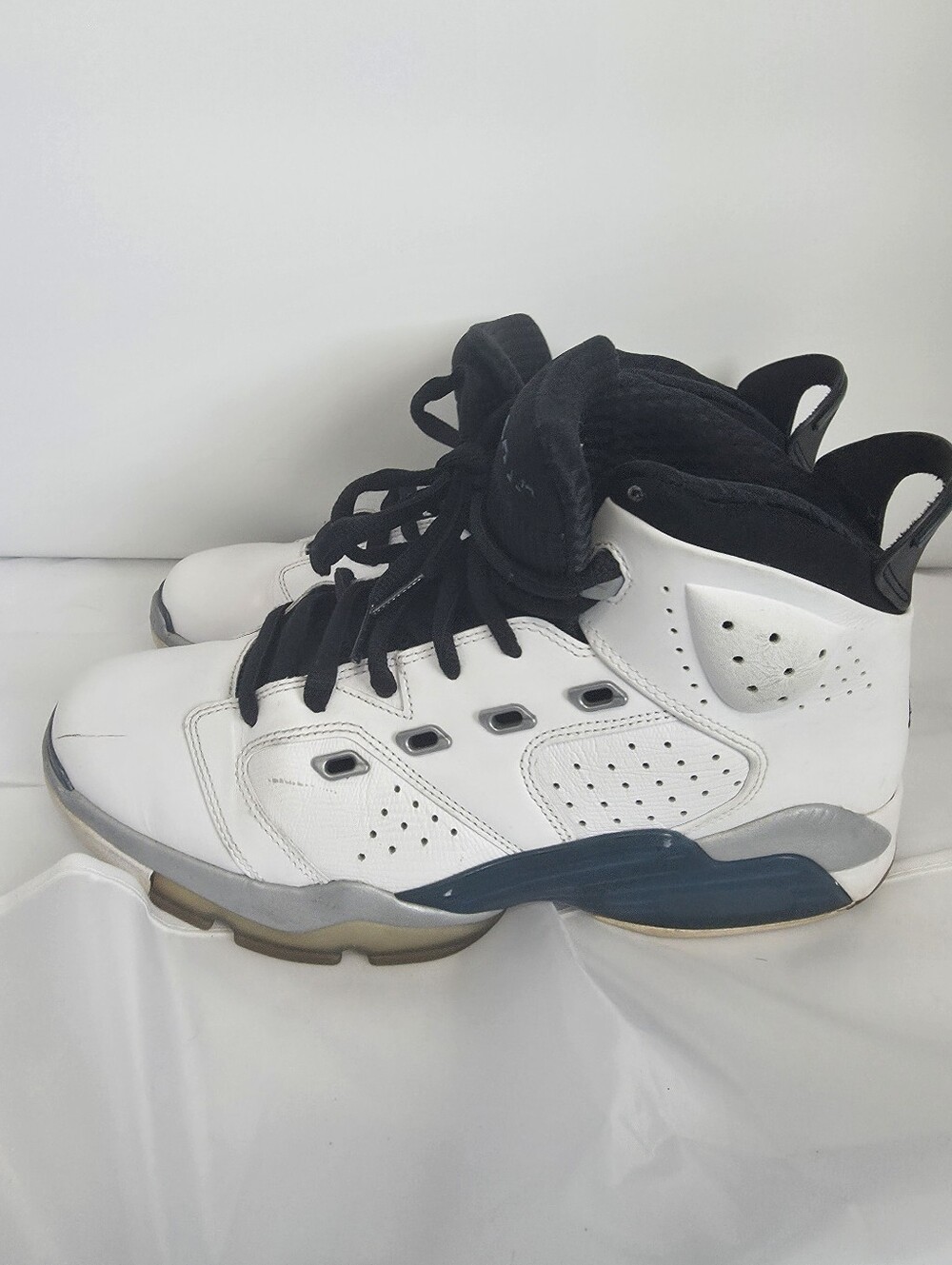 Nike Air Jordan White College Blue Men shoes Size 10 428817-101 2011